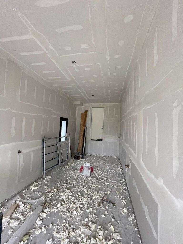 Drywall plaster